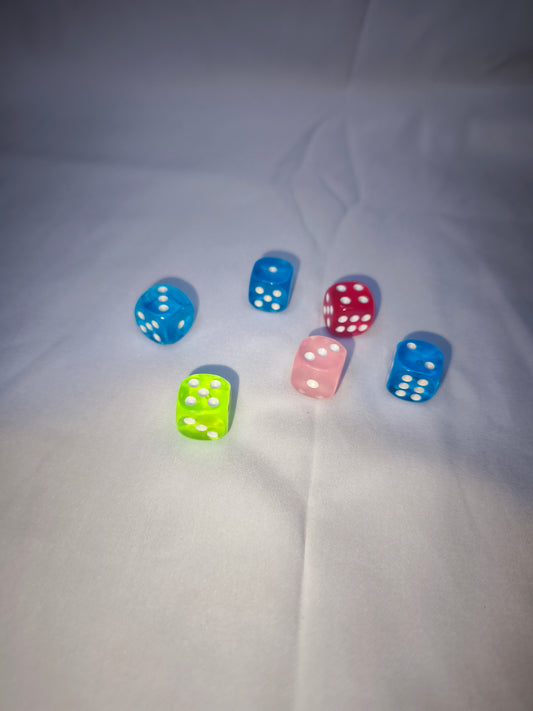 Würfel in jeder Variante nach Zufallsprinzip