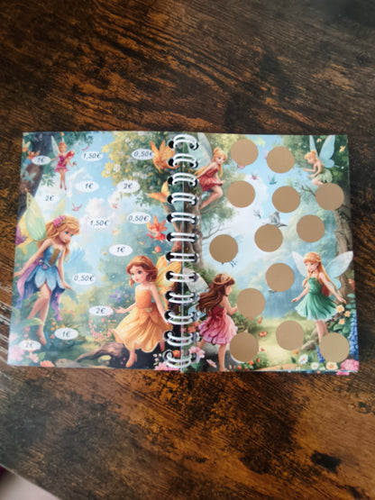 A7 Kinder Sparbuch – Sparchallenge für Mädchen & Jungen | Würfel, Rubbel, Bingo & Sparweg | ca. 160€ Sparziel