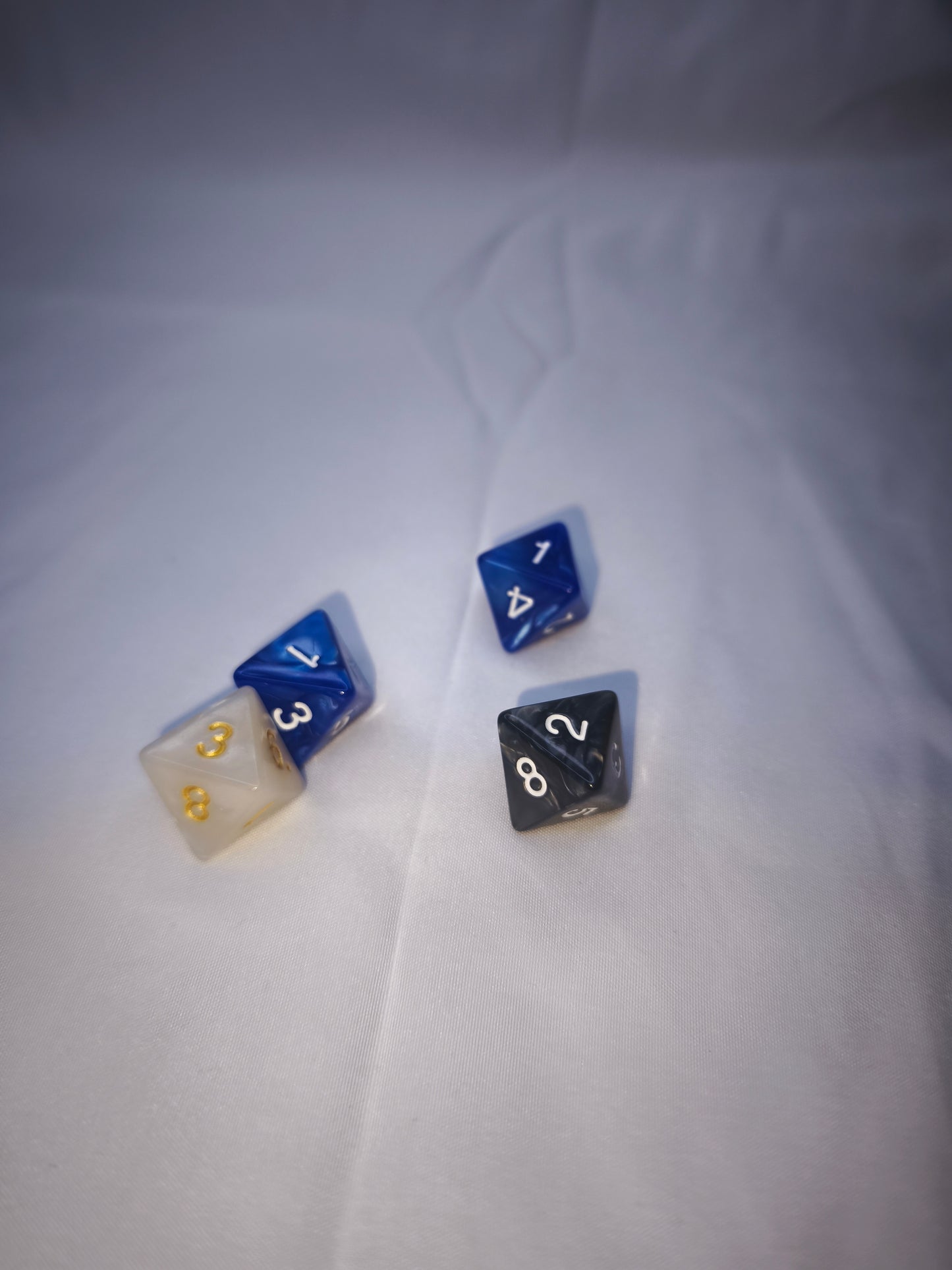 Würfel in jeder Variante nach Zufallsprinzip